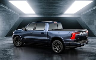 Neben seiner großen Ladefläche bietet er auch eine Vehicle-to-Load Funktion