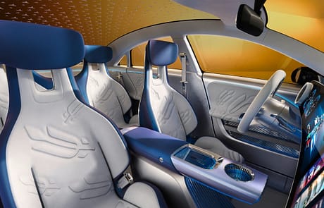 Mercedes-Benz Concept CLA Class: Das Interieur des Concept CLA Class ist durch den Einsatz innovativer Materialien richtungsweisend.