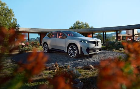 Mit der Neue Klasse X definiert BMW das SUV neu als SAV (Sports Activity Vehicle).